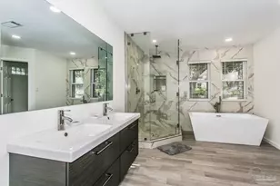 4228 E Sandy Bluff Dr, Gulf Breeze, FL 32563 - Photo 15