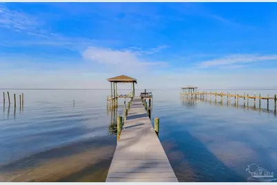 4228 E Sandy Bluff Dr, Gulf Breeze, FL 32563 - Photo 27