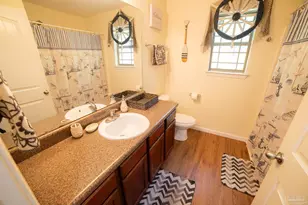 2305 Salamanca St, Navarre, FL 32566 - Photo 11