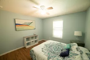 2305 Salamanca St, Navarre, FL 32566 - Photo 9