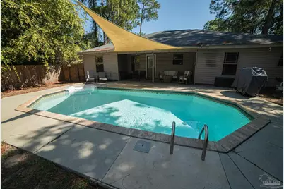 2305 Salamanca St, Navarre, FL 32566 - Photo 13