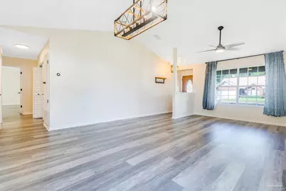 1356 Sterling Point Dr, Gulf Breeze, FL 32563 - Photo 15