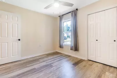 1356 Sterling Point Dr, Gulf Breeze, FL 32563 - Photo 31