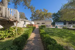 6 Pinetree Dr, Gulf Breeze, FL 32561 - Photo 33