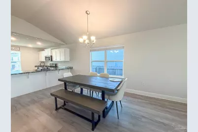 392 Hilburn Ln, Pensacola, FL 32504 - Photo 5