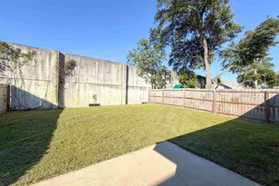 392 Hilburn Ln, Pensacola, FL 32504 - Photo 23