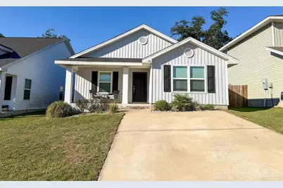 392 Hilburn Ln, Pensacola, FL 32504 - Photo 1