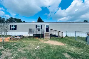 4619 Thoroughbred Dr, Milton, FL 32583 - Photo 1