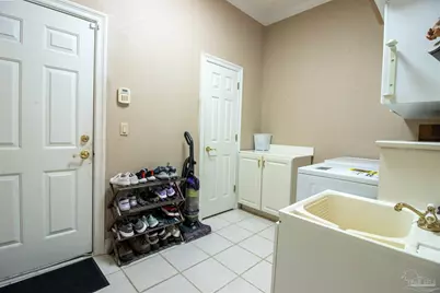 2628 Holley Club Dr, Navarre, FL 32566 - Photo 33