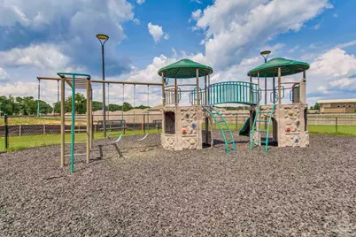 3996 Pendragon Cir, Milton, FL 32583 - Photo 3