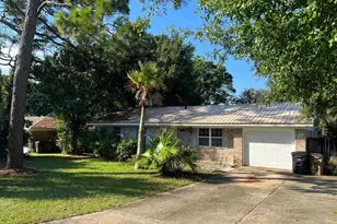 2855 Bayview Way, Pensacola, FL 32503 - Photo 1