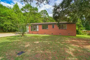 6571 Cedar St, Milton, FL 32570 - Photo 1