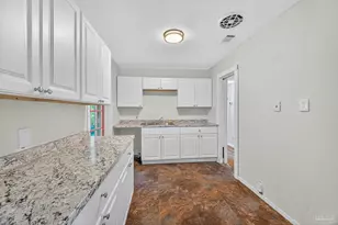 6571 Cedar St, Milton, FL 32570 - Photo 13