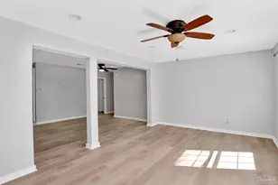 21 N Harris St, Pensacola, FL 32507 - Photo 11