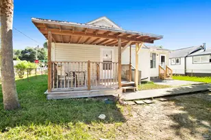 21 N Harris St, Pensacola, FL 32507 - Photo 3