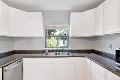 21 N Harris St, Pensacola, FL 32507 - Photo 7