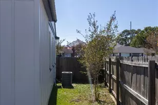 210 Berry Rd, Pensacola, FL 32507 - Photo 23