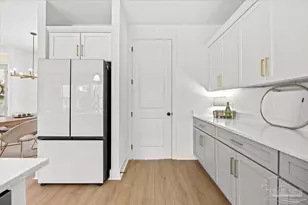 5751 Dunbar Cir, Milton, FL 32583 - Photo 11