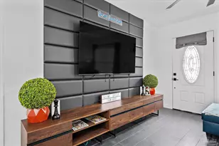 204 Fairfax Dr, Pensacola, FL 32503 - Photo 5