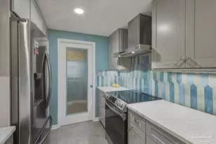 8271 Gulf Blvd, Navarre Beach, FL 32566 - Photo 9