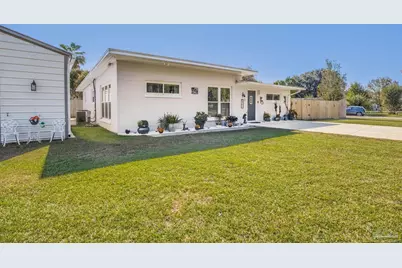 2 Adkinson Dr, Pensacola, FL 32506 - Photo 51