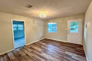 5796 Washington St, Milton, FL 32570 - Photo 11