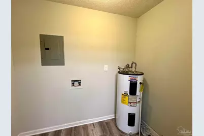 5796 Washington St, Milton, FL 32570 - Photo 7