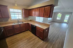 3115 Flintlock Dr, Pensacola, FL 32526 - Photo 5