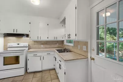 102 Ariola Ave, Pensacola, FL 32503 - Photo 11