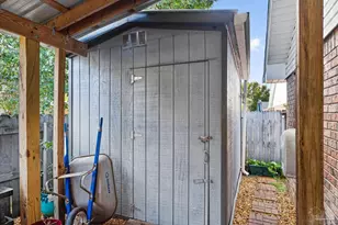 1739 Ivalea Cir, Navarre, FL 32566 - Photo 45