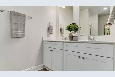 2419 Cliff Hollow Cir, Gulf Breeze, FL 32563 - Photo 23