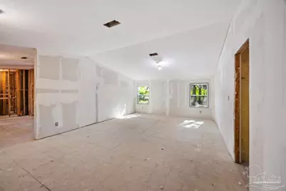 5127 Lake End Dr, Milton, FL 32583 - Photo 5