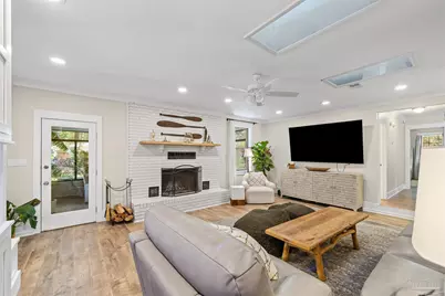 230 Oviedo St, Gulf Breeze, FL 32561 - Photo 11