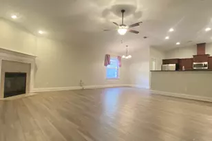 8431 Ferlon Ave, Pensacola, FL 32526 - Photo 21