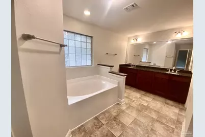 8431 Ferlon Ave, Pensacola, FL 32526 - Photo 27