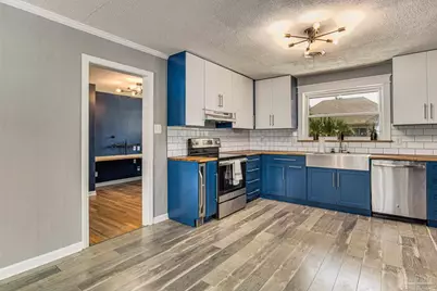 2033 E Bobe St, Pensacola, FL 32503 - Photo 9