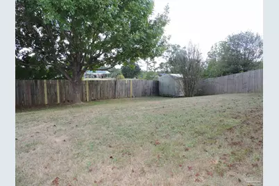 724 Hanley Downs Dr, Cantonment, FL 32533 - Photo 17