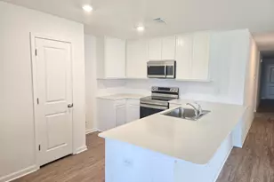 4607 Carlstrom Ln, Pensacola, FL 32507 - Photo 3