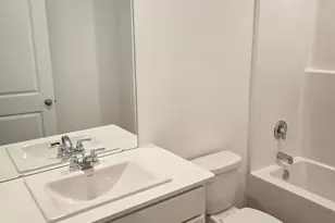 4607 Carlstrom Ln, Pensacola, FL 32507 - Photo 9