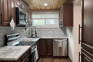 1020 W Maxwell St, Pensacola, FL 32501 - Photo 9