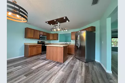 8281 Segura St, Navarre, FL 32566 - Photo 9