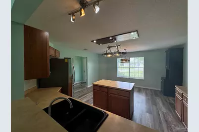 8281 Segura St, Navarre, FL 32566 - Photo 7