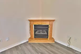 6958 Elliots Gin Ln, Navarre, FL 32566 - Photo 13