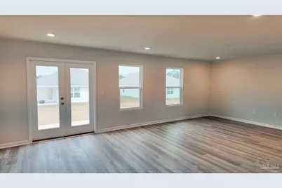 8029 Fir Tree Dr, Milton, FL 32583 - Photo 11