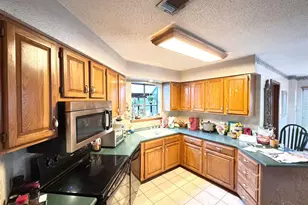 1186 Muirfield Way, Niceville, FL 32578 - Photo 3