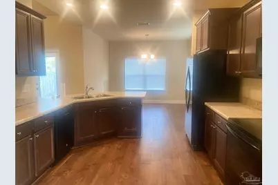 8746 Bradfield Dr, Pensacola, FL 32507 - Photo 5