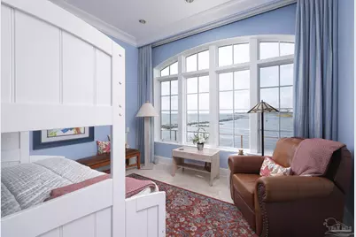 17 Wharf Ave, Pensacola, FL 32502 - Photo 33