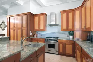 17 Wharf Ave, Pensacola, FL 32502 - Photo 11