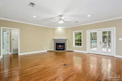 5557 Bay Meadows Dr, Milton, FL 32583 - Photo 7