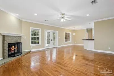 5557 Bay Meadows Dr, Milton, FL 32583 - Photo 9